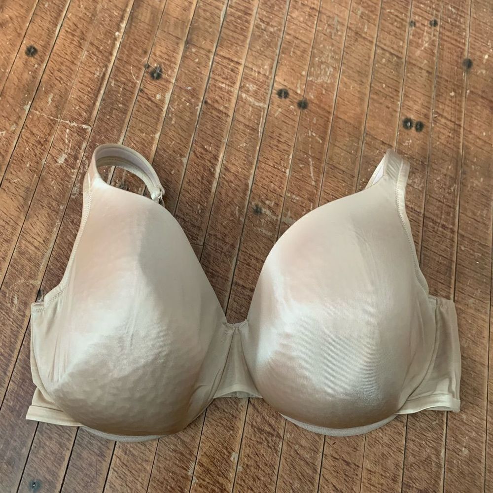 Cacique nude 42DDD lightly lined full figure bra